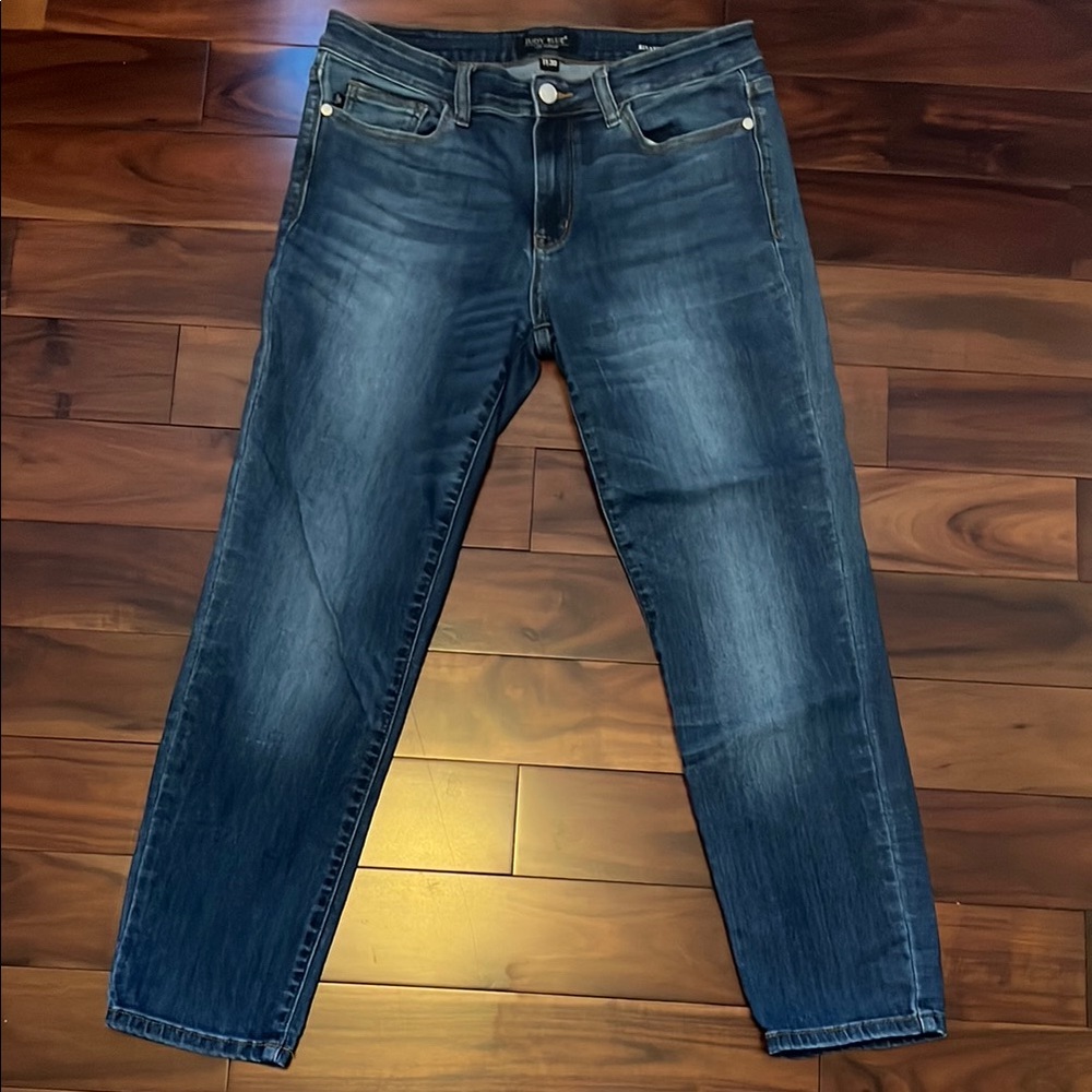 Size 11/30 relaxed fit Jean euc